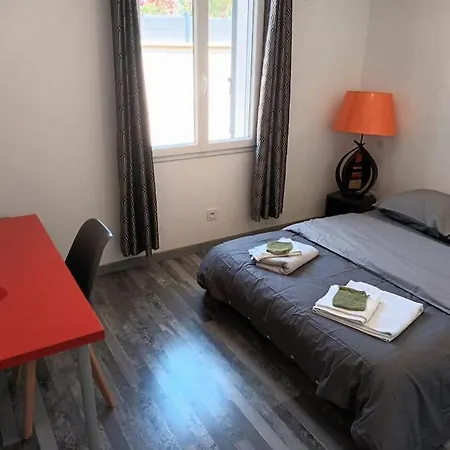 Villa Maison Au Calme Avec Piscine *