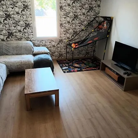 Maison Au Calme Avec Piscine *