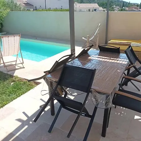 Villa Maison Au Calme Avec Piscine
