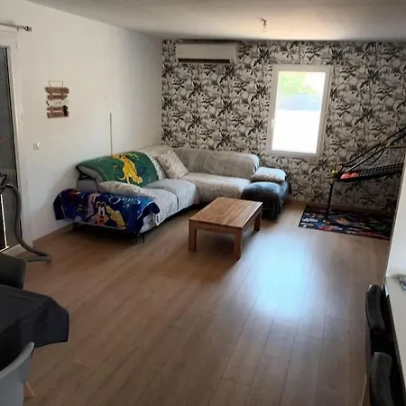 Maison Au Calme Avec Piscine * Alleins