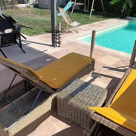Maison Au Calme Avec Piscine